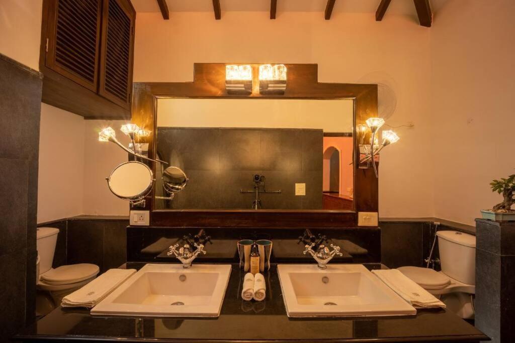 Villa Casa Da Rosa By Hireavilla, Luxury Private 4 Bedroom With Pool *